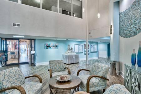The Oyster By Brightwild-Beachfront Condo Дестин Экстерьер фото