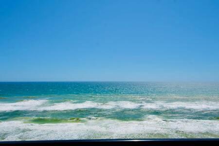 The Oyster By Brightwild-Beachfront Condo Дестин Экстерьер фото