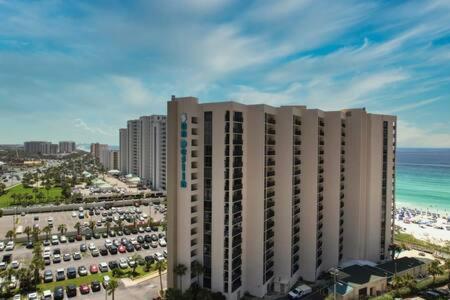 The Oyster By Brightwild-Beachfront Condo Дестин Экстерьер фото